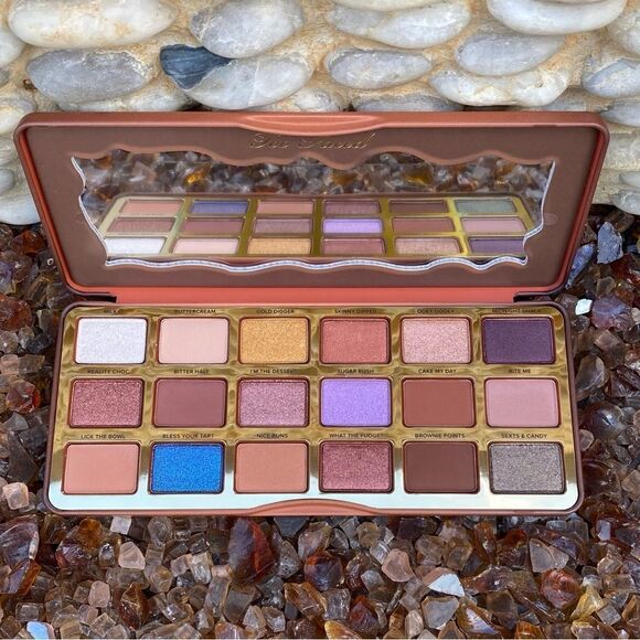 New in Box Too Faced Better Than Chocolate Eyeshadow Palette. Cocoa Infused - Picture 12 of 12